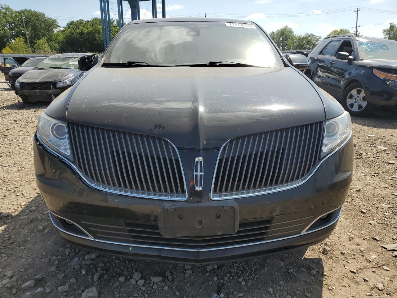 2016 LINCOLN MKT