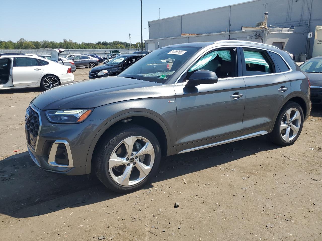 2022 AUDI Q5