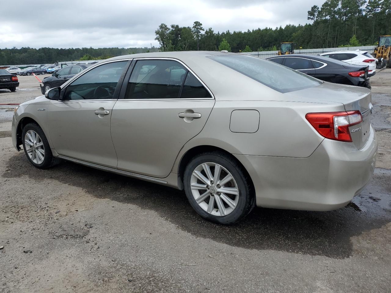 2013 TOYOTA CAMRY