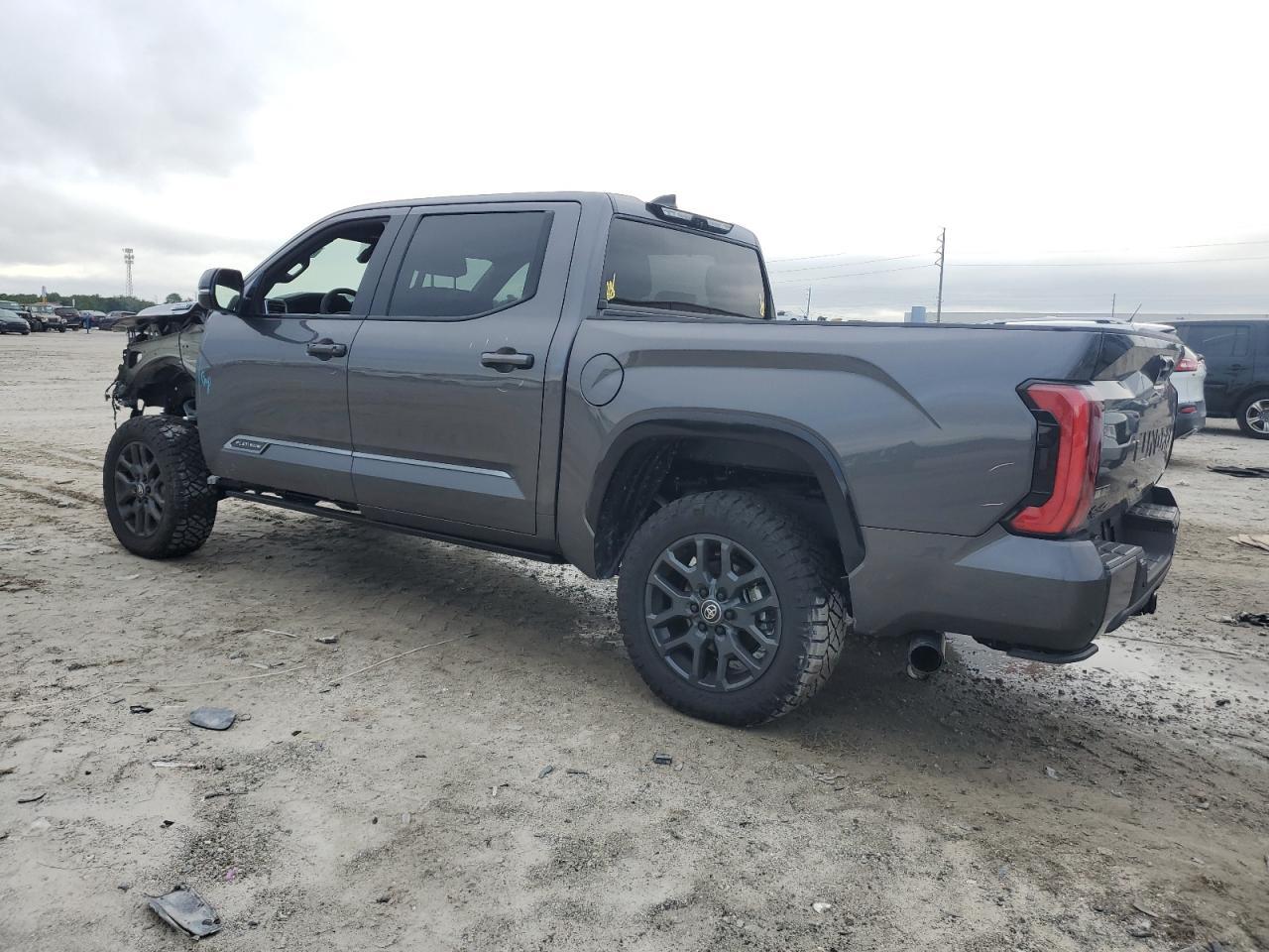 2025 TOYOTA TUNDRA