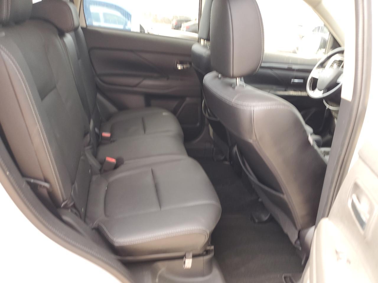 2018 MITSUBISHI outlander