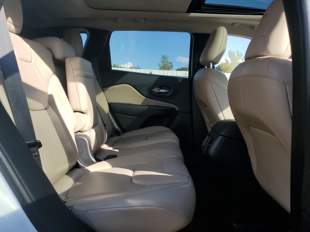 2016 JEEP CHEROKEE