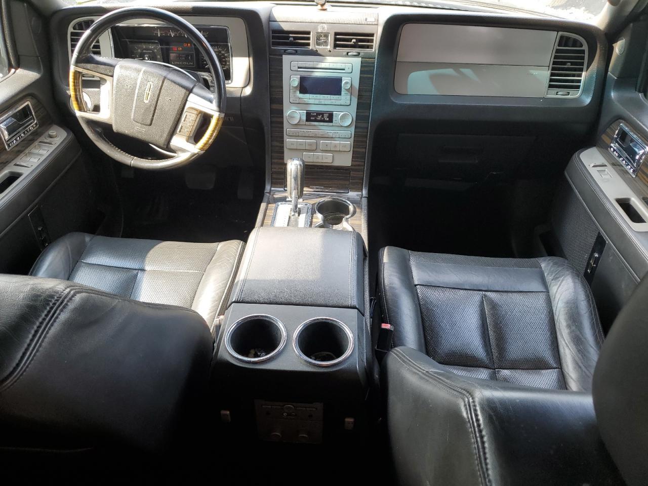 2010 LINCOLN Navigator