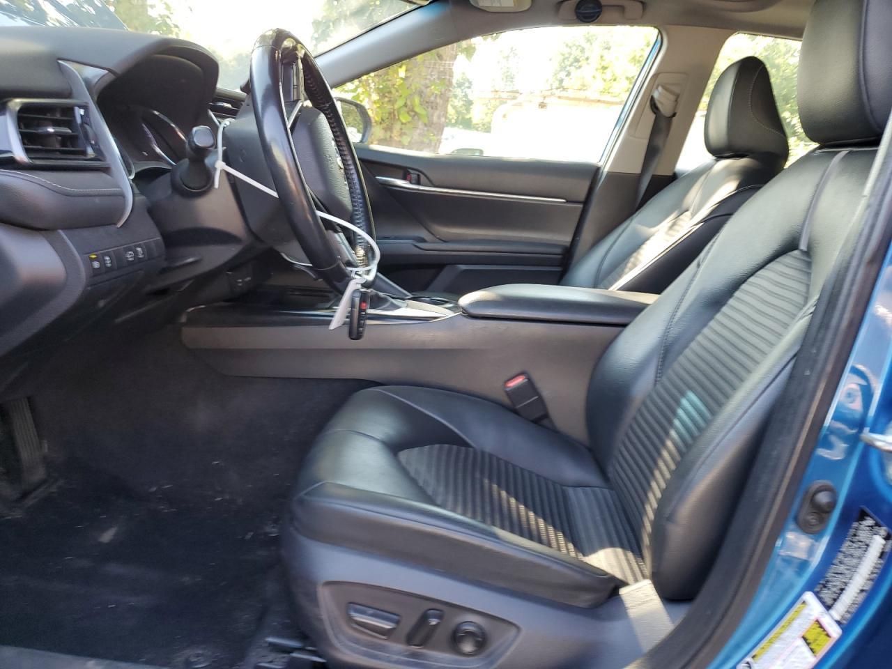 2019 TOYOTA CAMRY