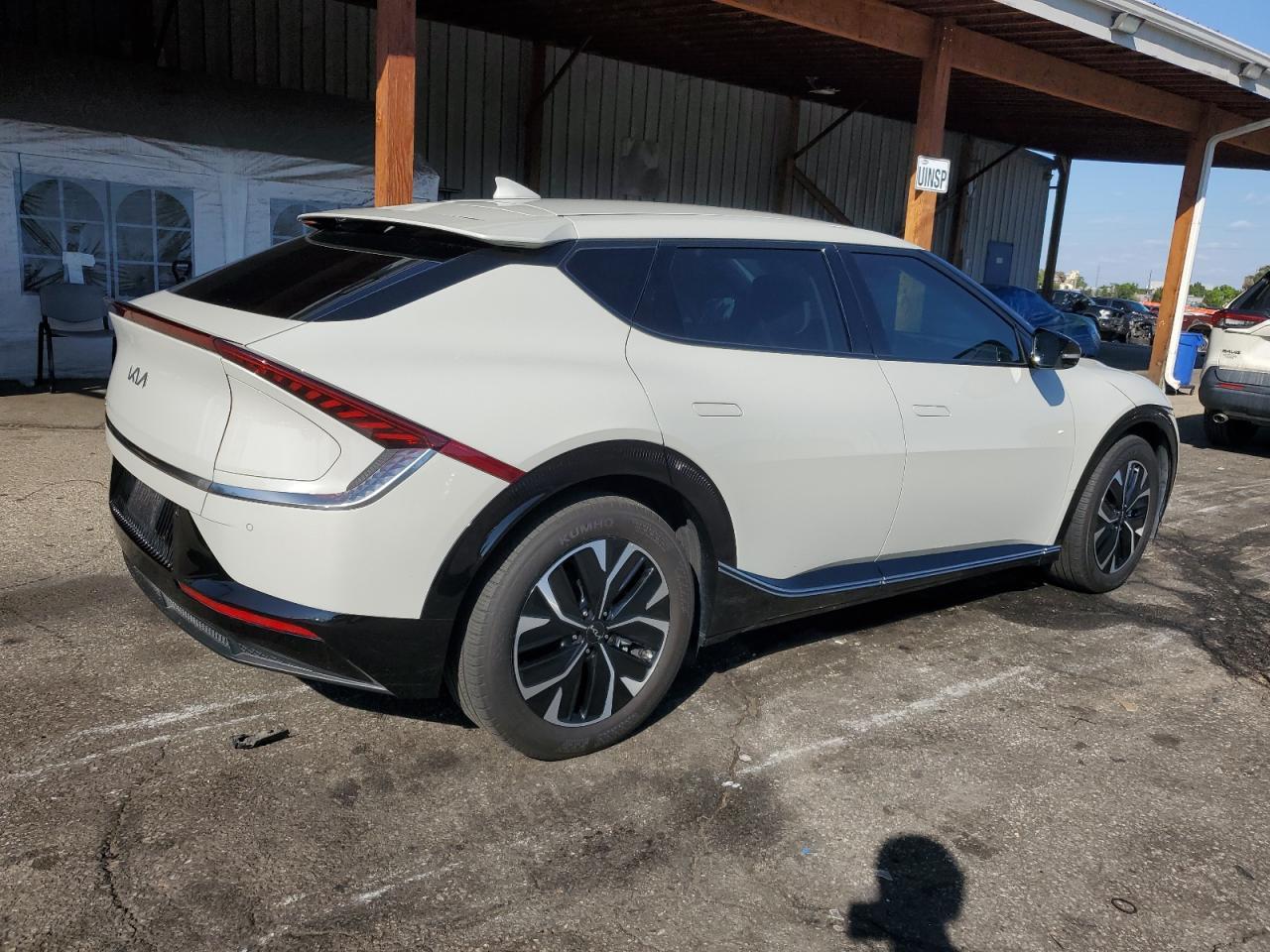2022 KIA EV6