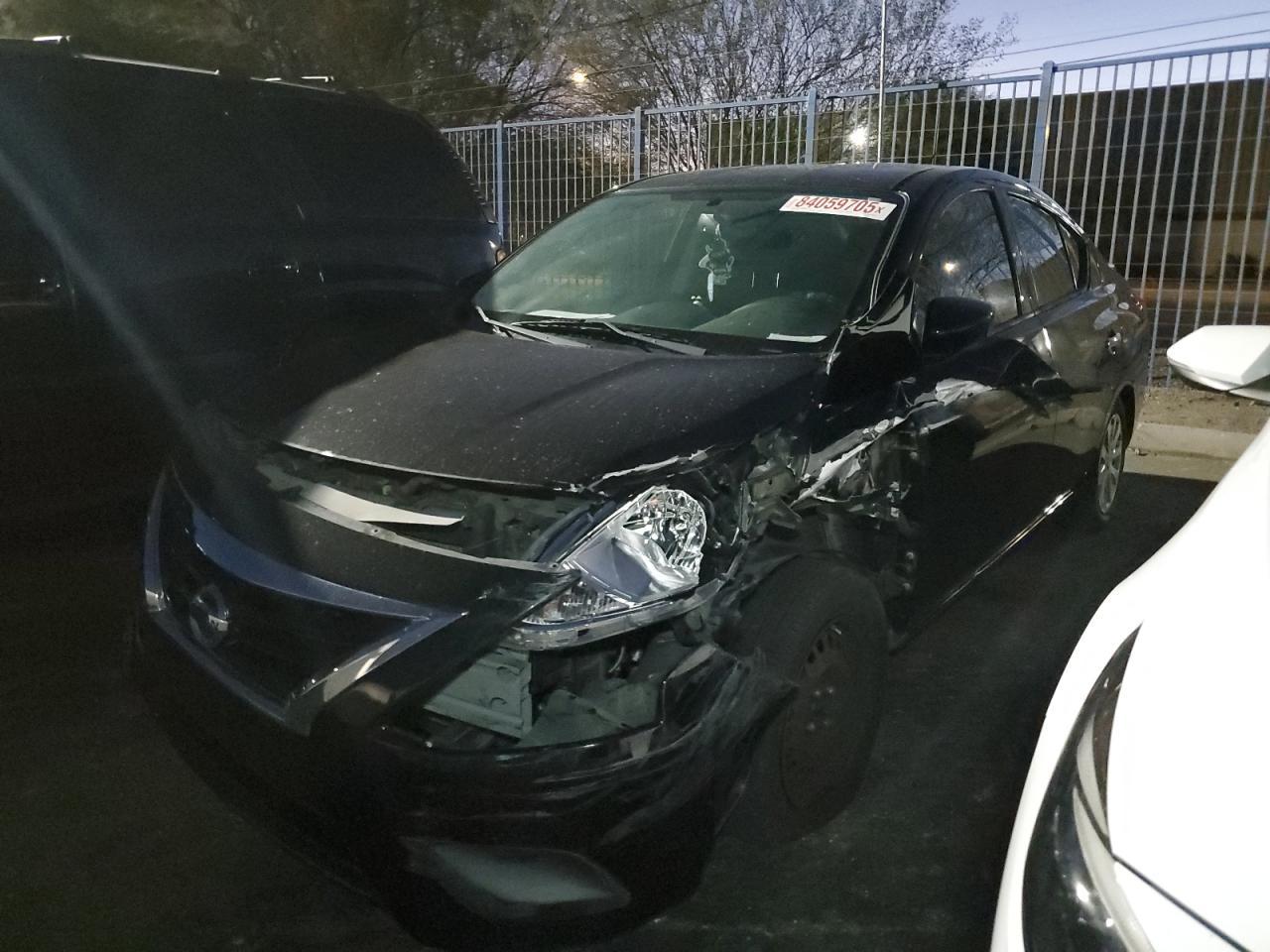 2016 NISSAN VERSA