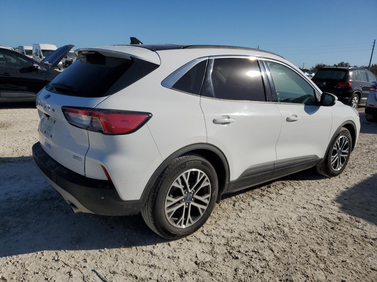 2020 FORD ESCAPE