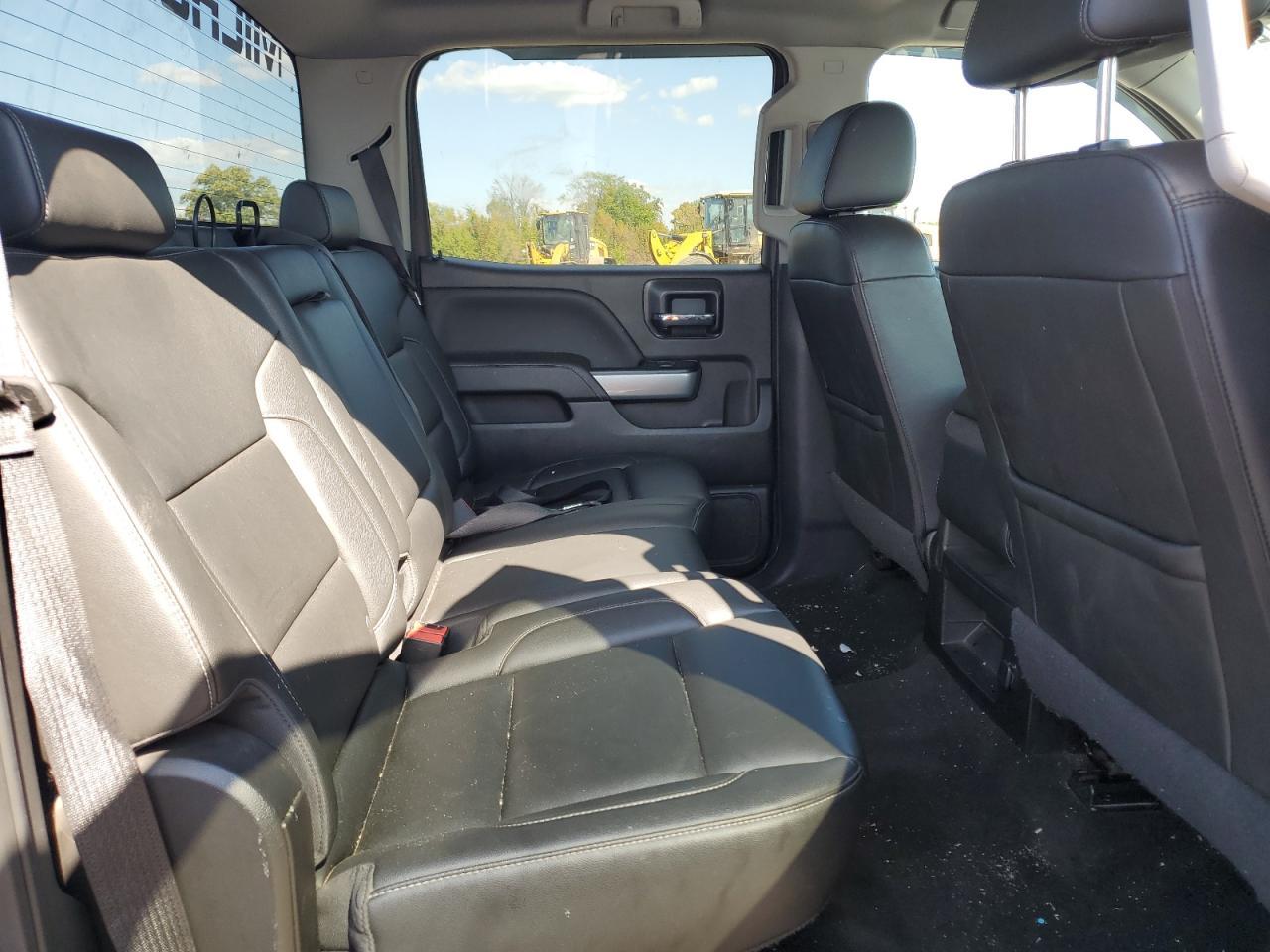 2018 CHEVROLET Silverado