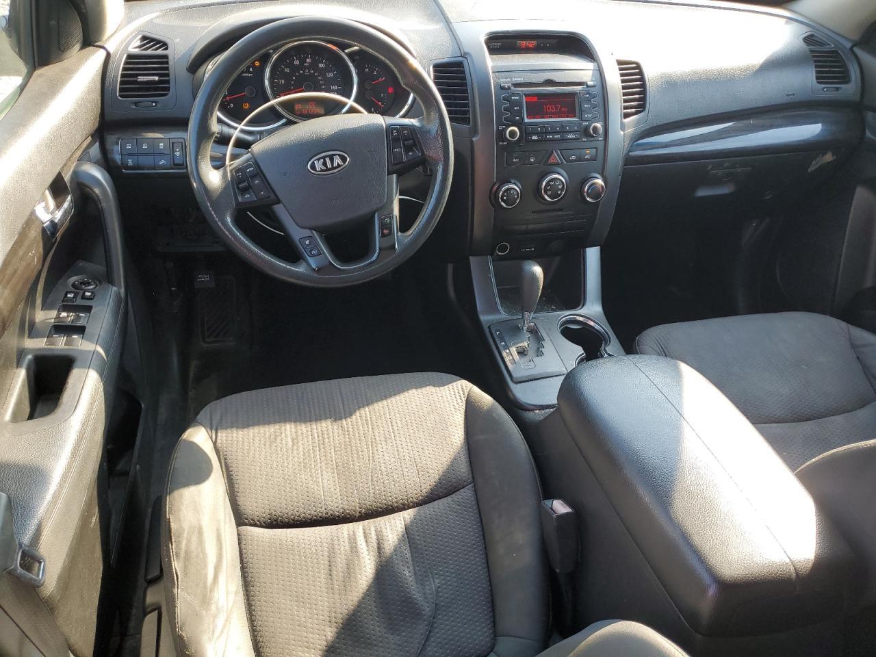 2011 KIA SORENTO