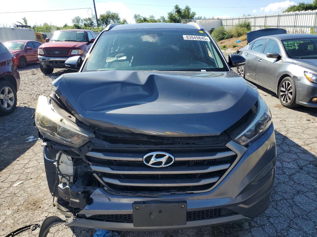 2016 HYUNDAI TUCSON