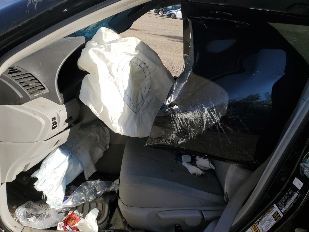 2010 TOYOTA CAMRY