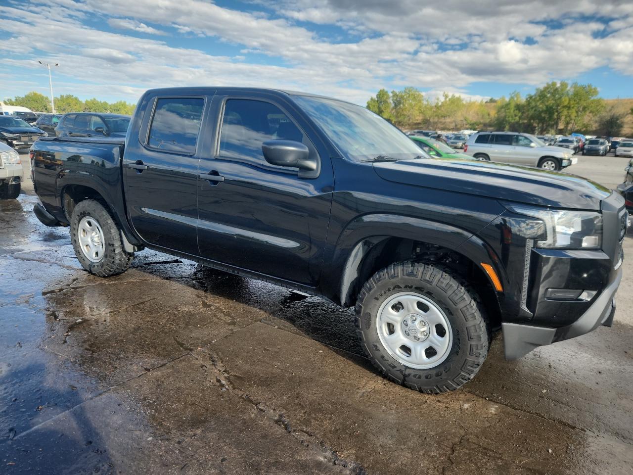 2022 NISSAN Frontier
