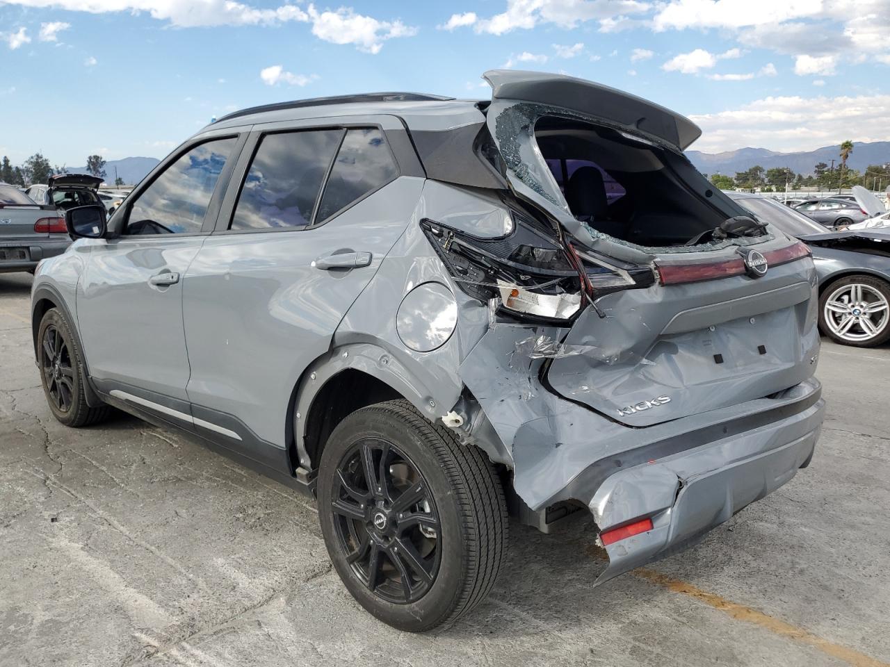 2022 NISSAN KICKS