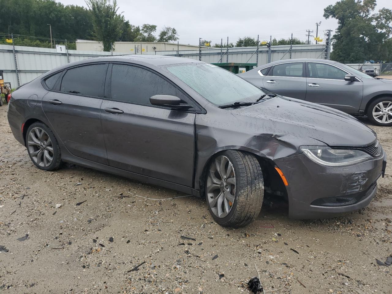2015 CHRYSLER 200