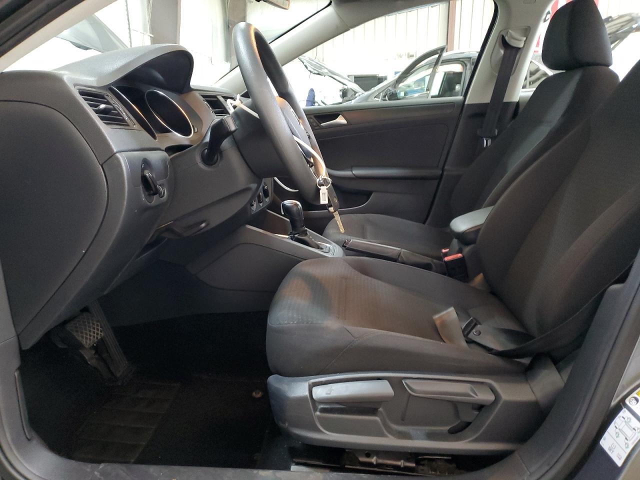 2016 VOLKSWAGEN JETTA