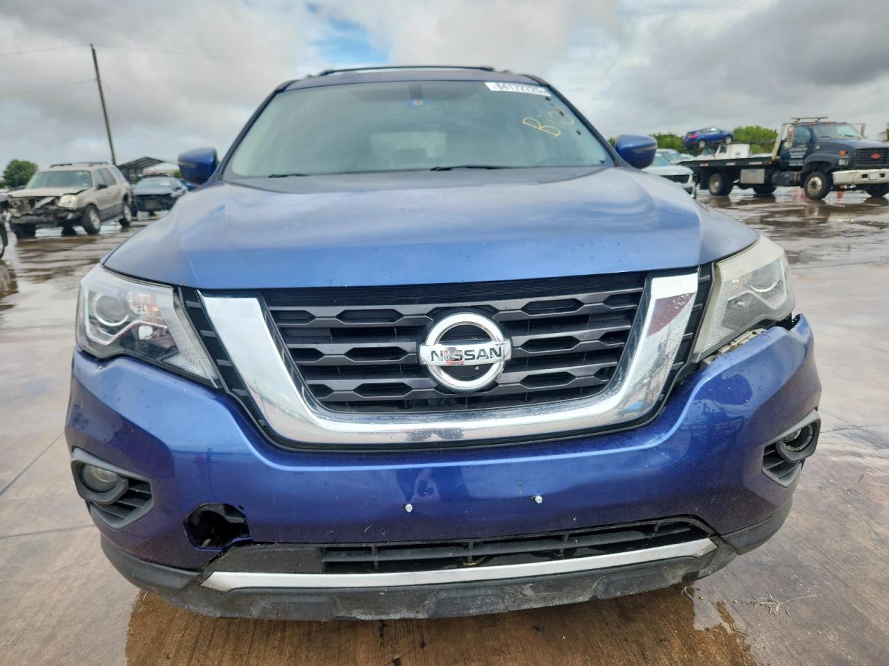 2017 NISSAN PATHFINDER