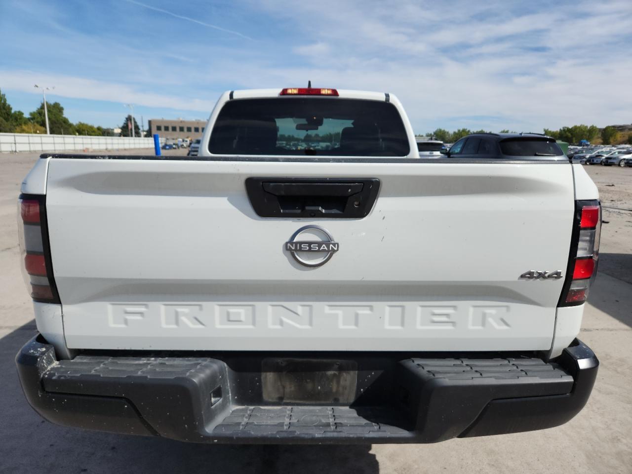 2022 NISSAN Frontier