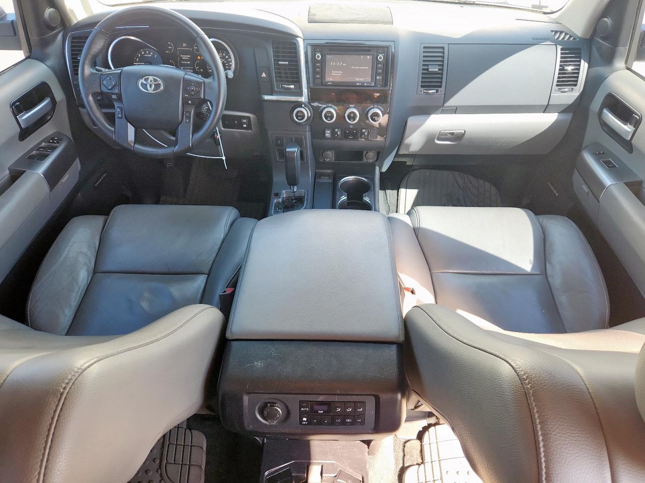 2018 TOYOTA Sequoia