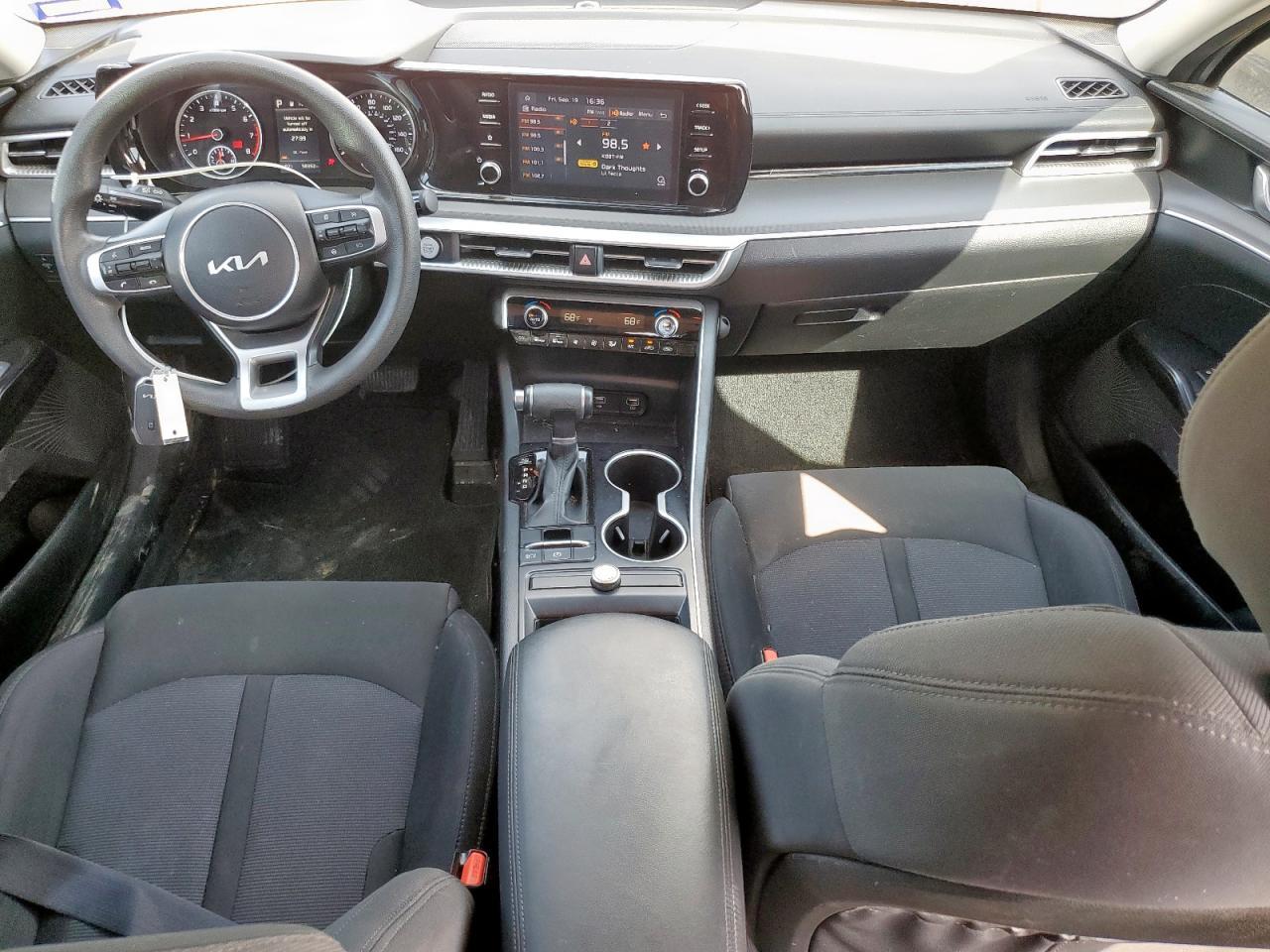 2023 KIA K5