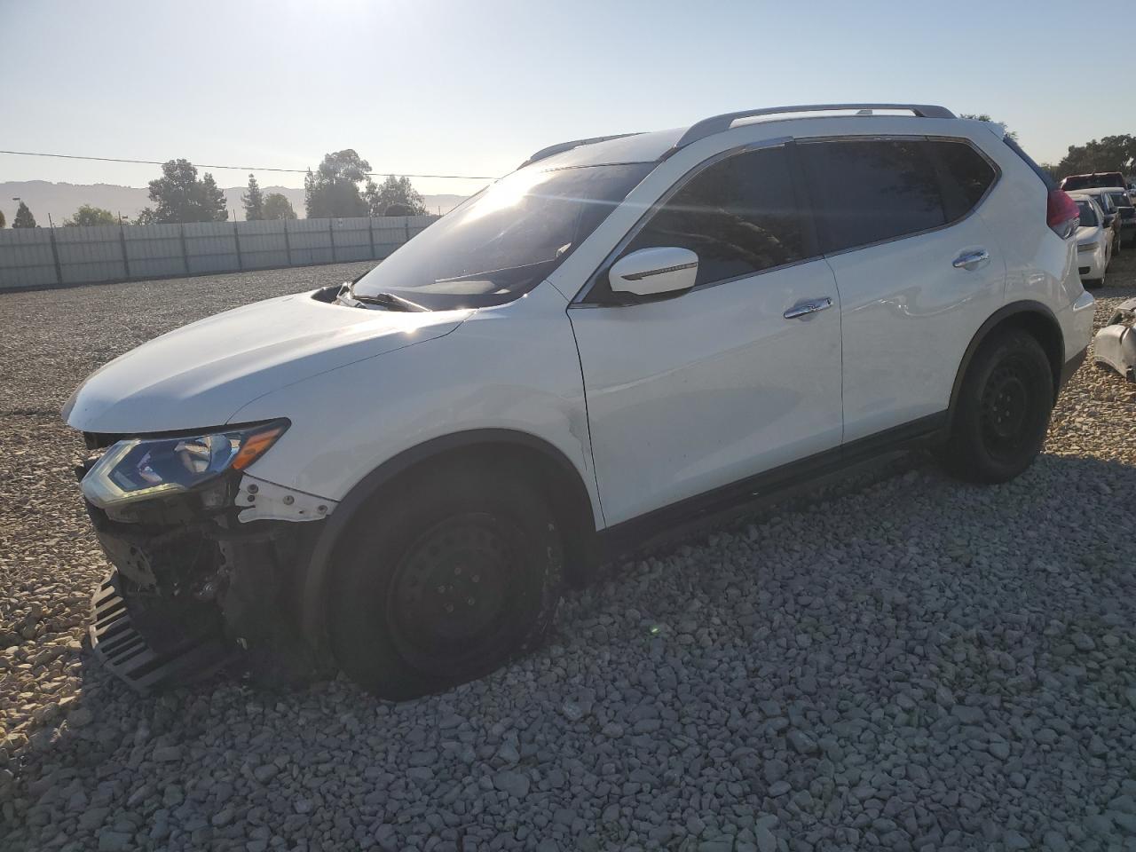 2017 NISSAN ROGUE