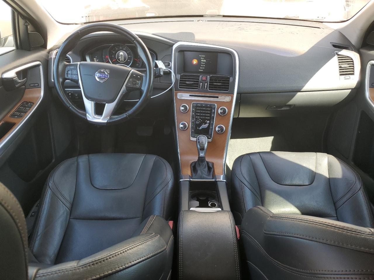 2017 VOLVO XC60