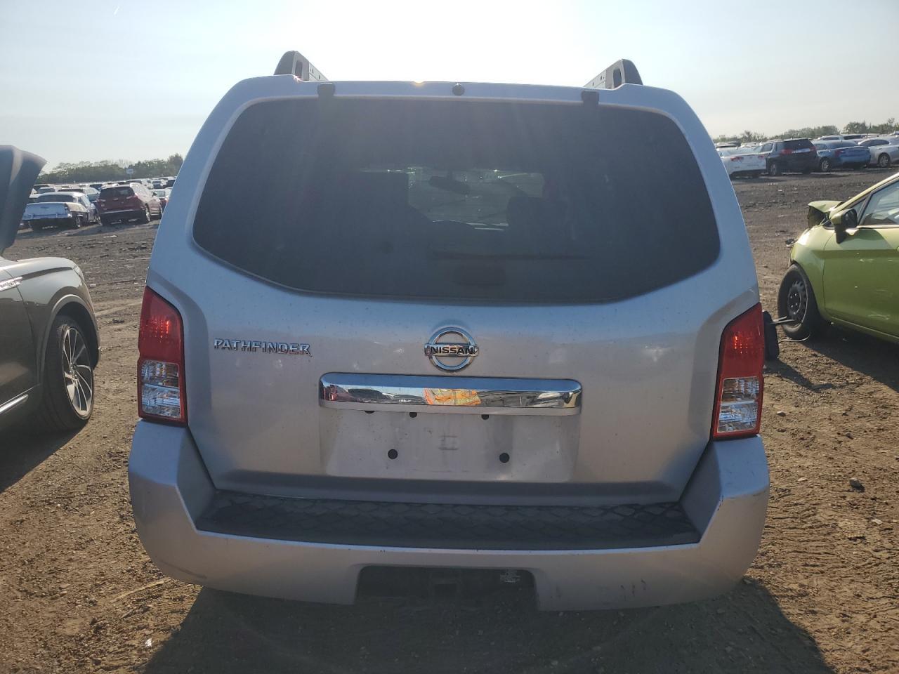 2011 NISSAN PATHFINDER