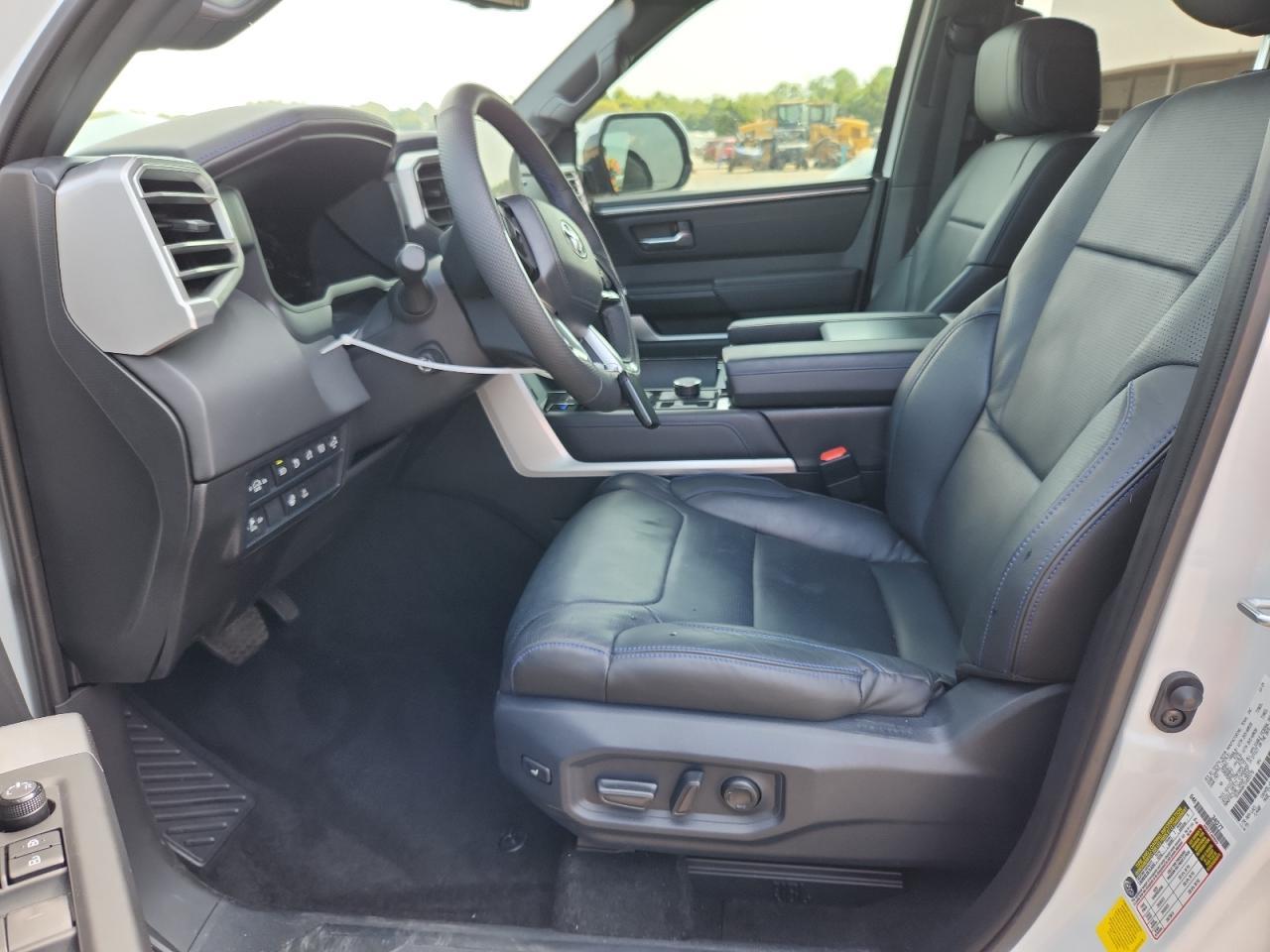 2025 TOYOTA Sequoia
