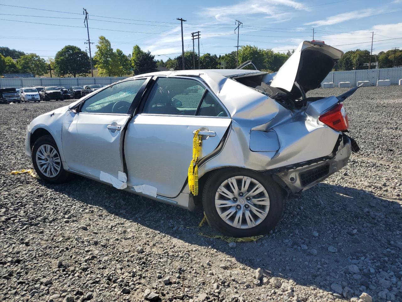 2014 TOYOTA CAMRY