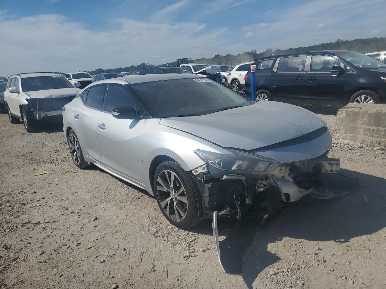 2017 NISSAN Maxima