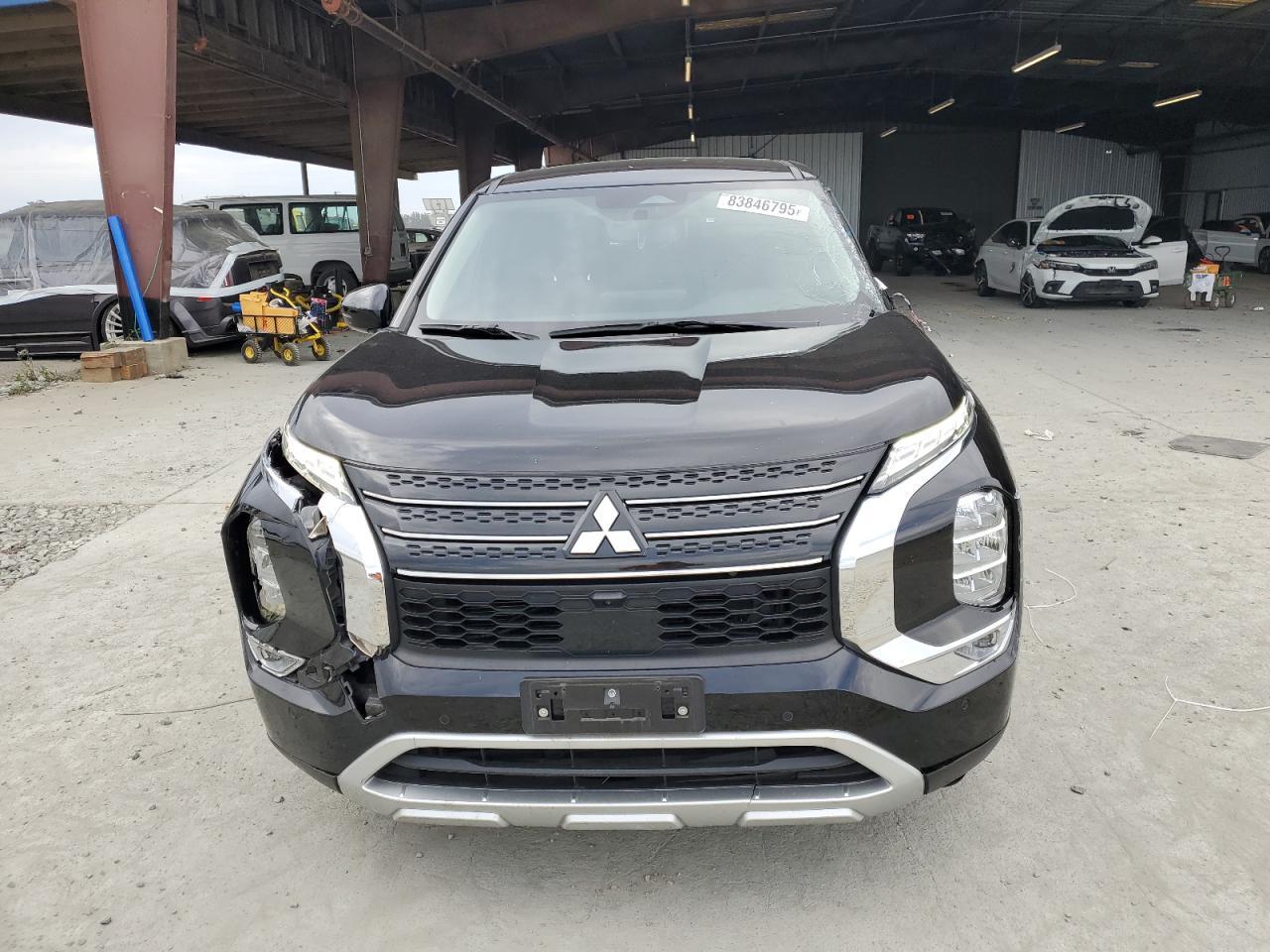 2023 MITSUBISHI outlander