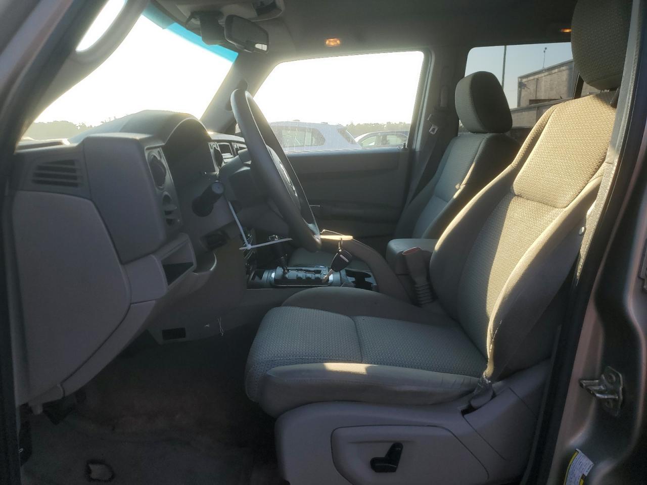 2006 JEEP Commander