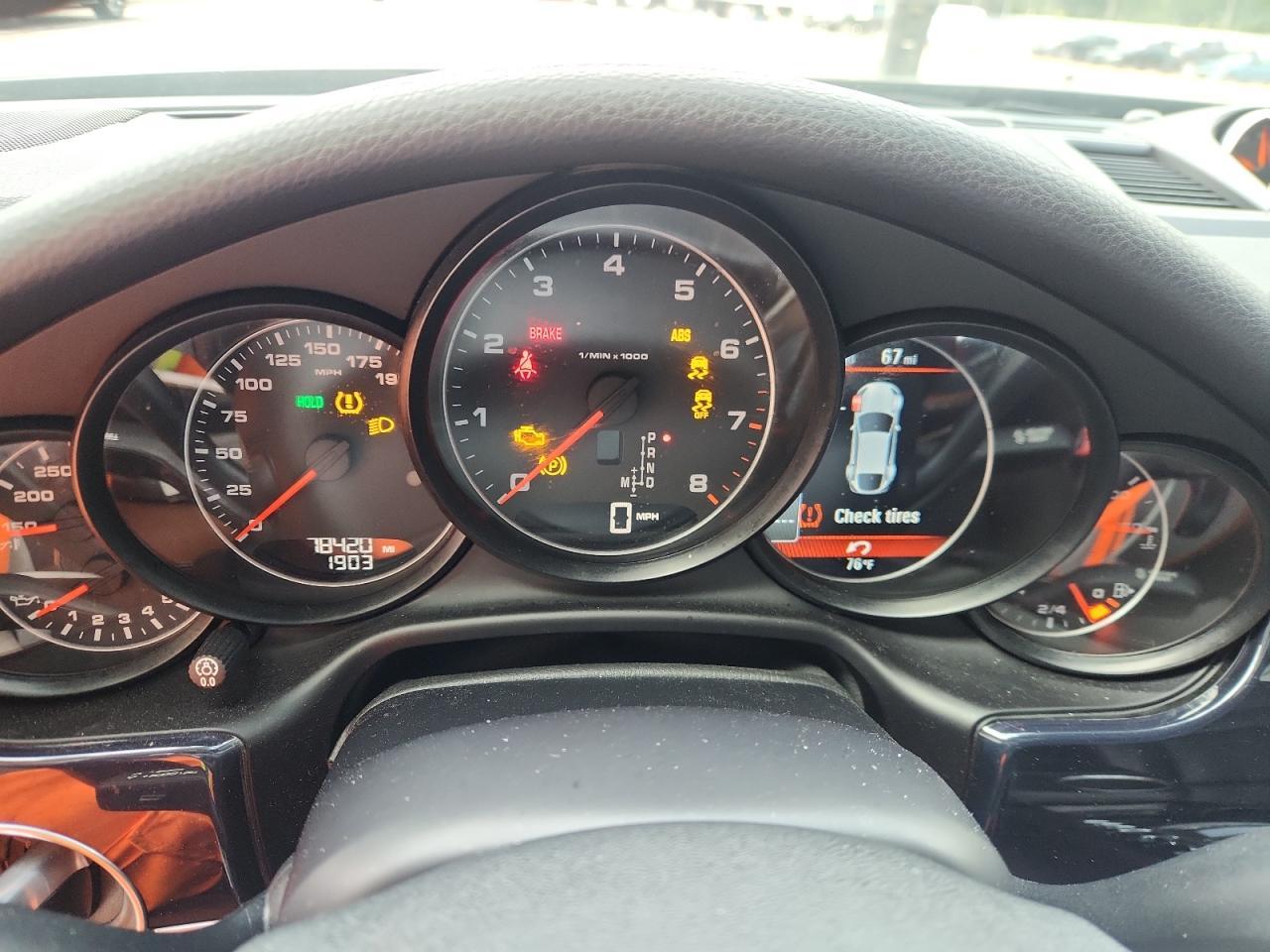 2016 PORSCHE Panamera