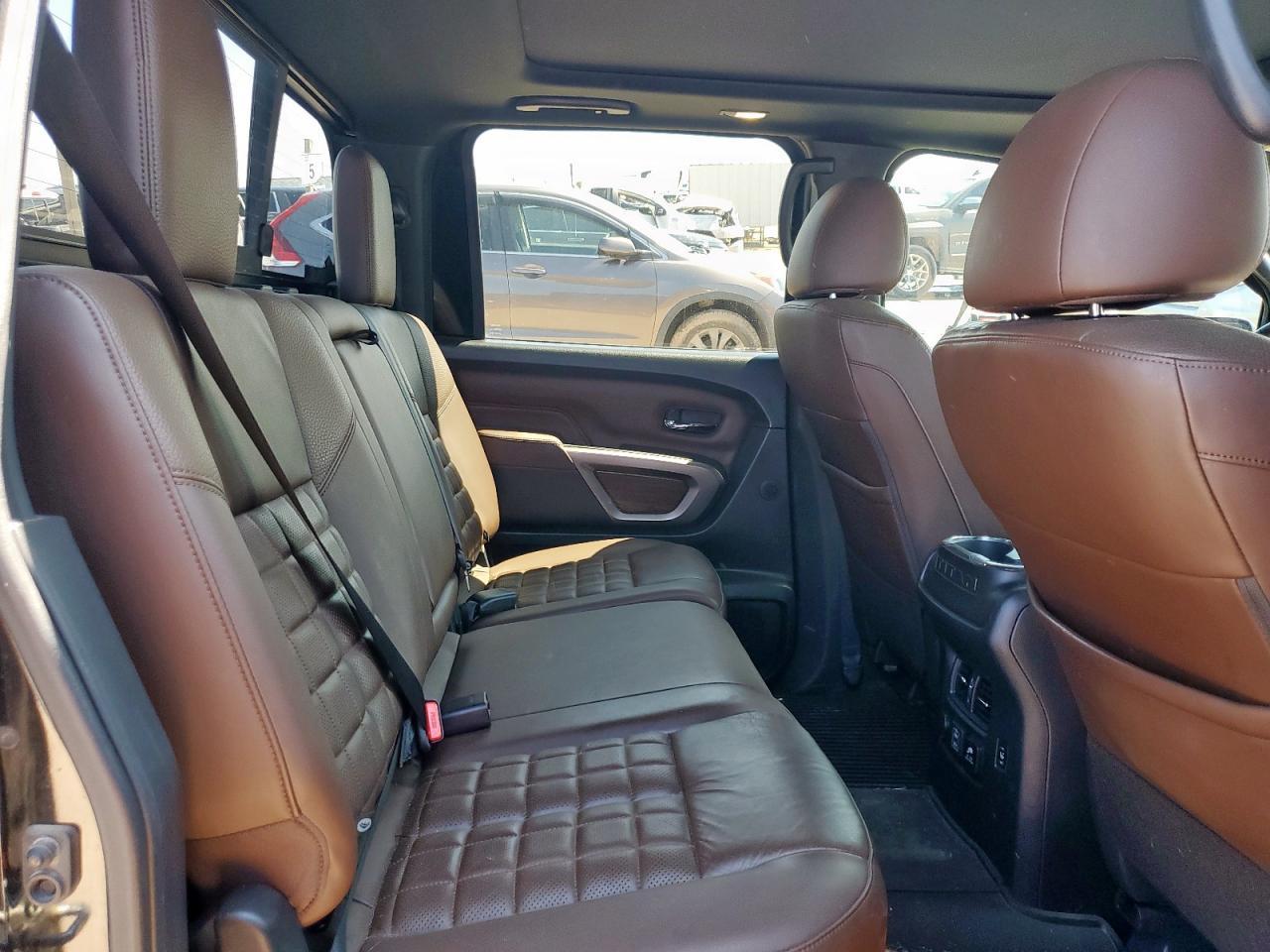 2024 NISSAN Titan