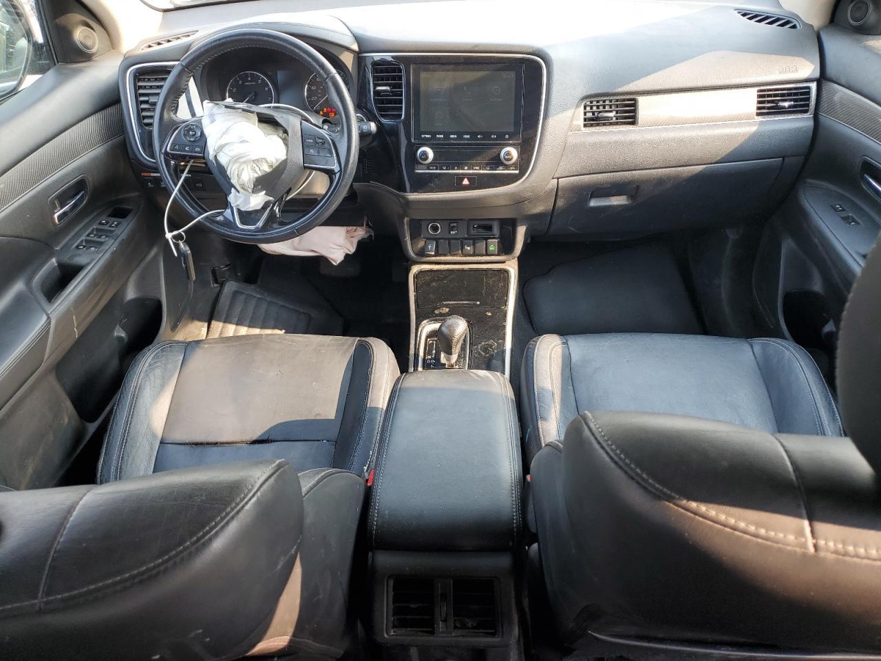 2020 MITSUBISHI outlander