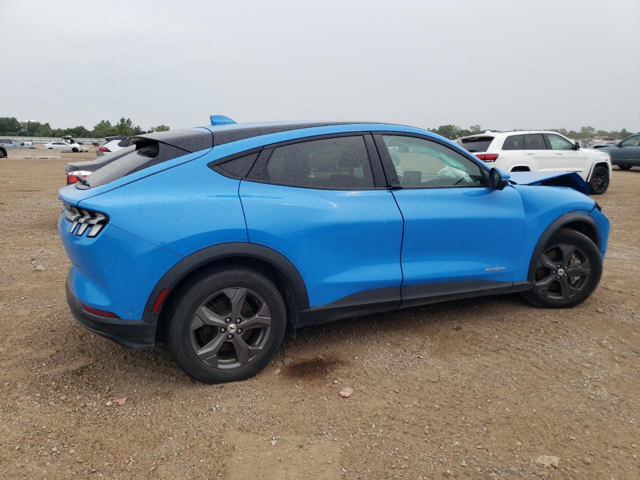 2022 FORD Mustang Mach-E