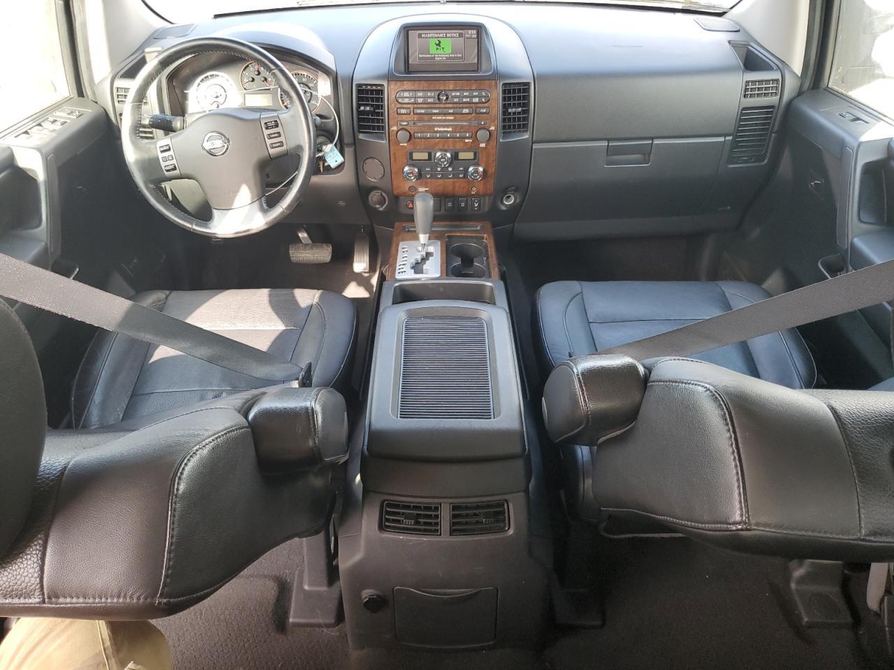 2010 NISSAN Titan