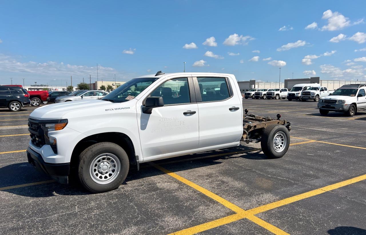 2024 CHEVROLET Silverado