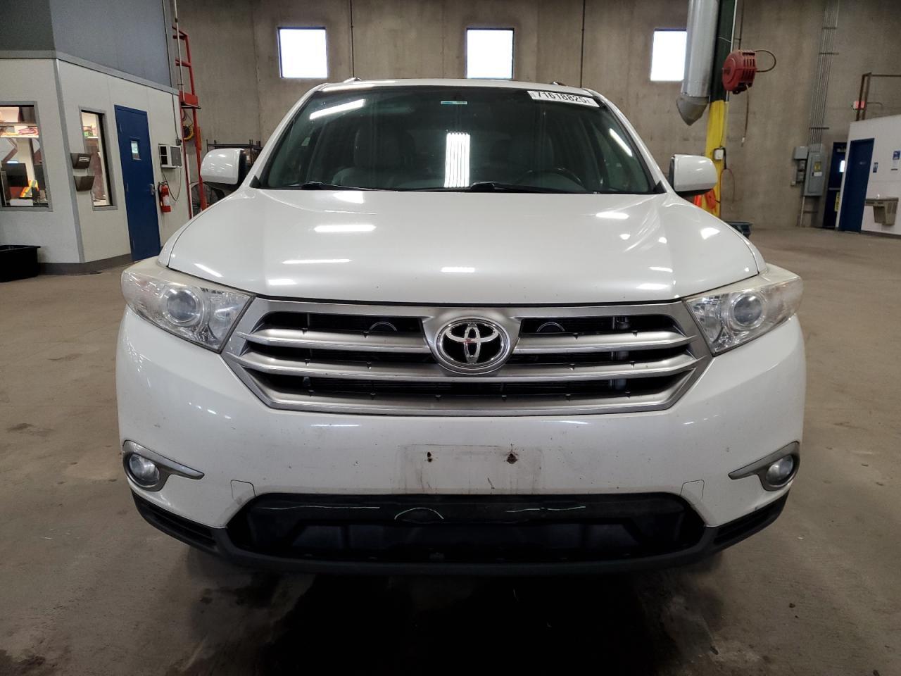 2011 TOYOTA HIGHLANDER