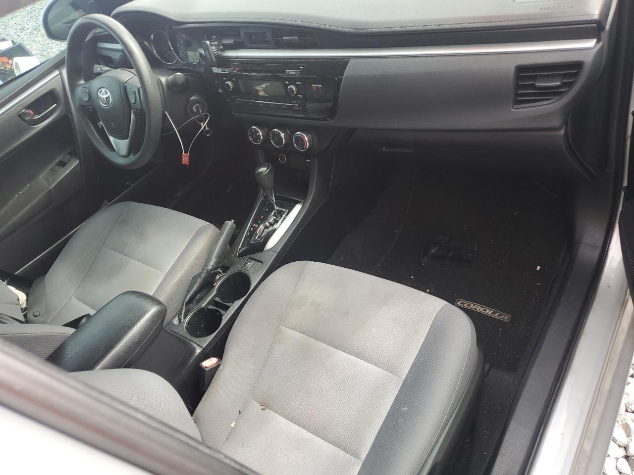 2015 TOYOTA COROLLA