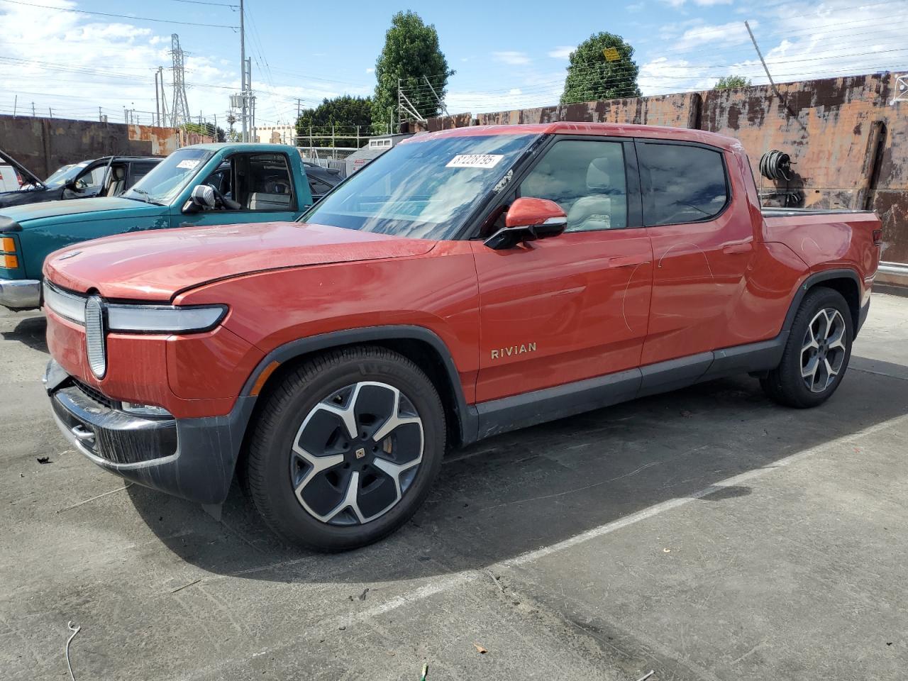 2022 RIVIAN R1t