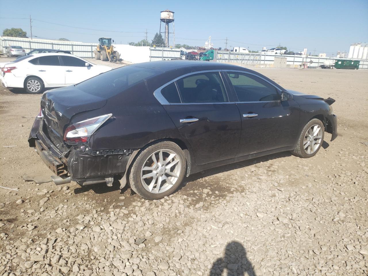 2012 NISSAN Maxima