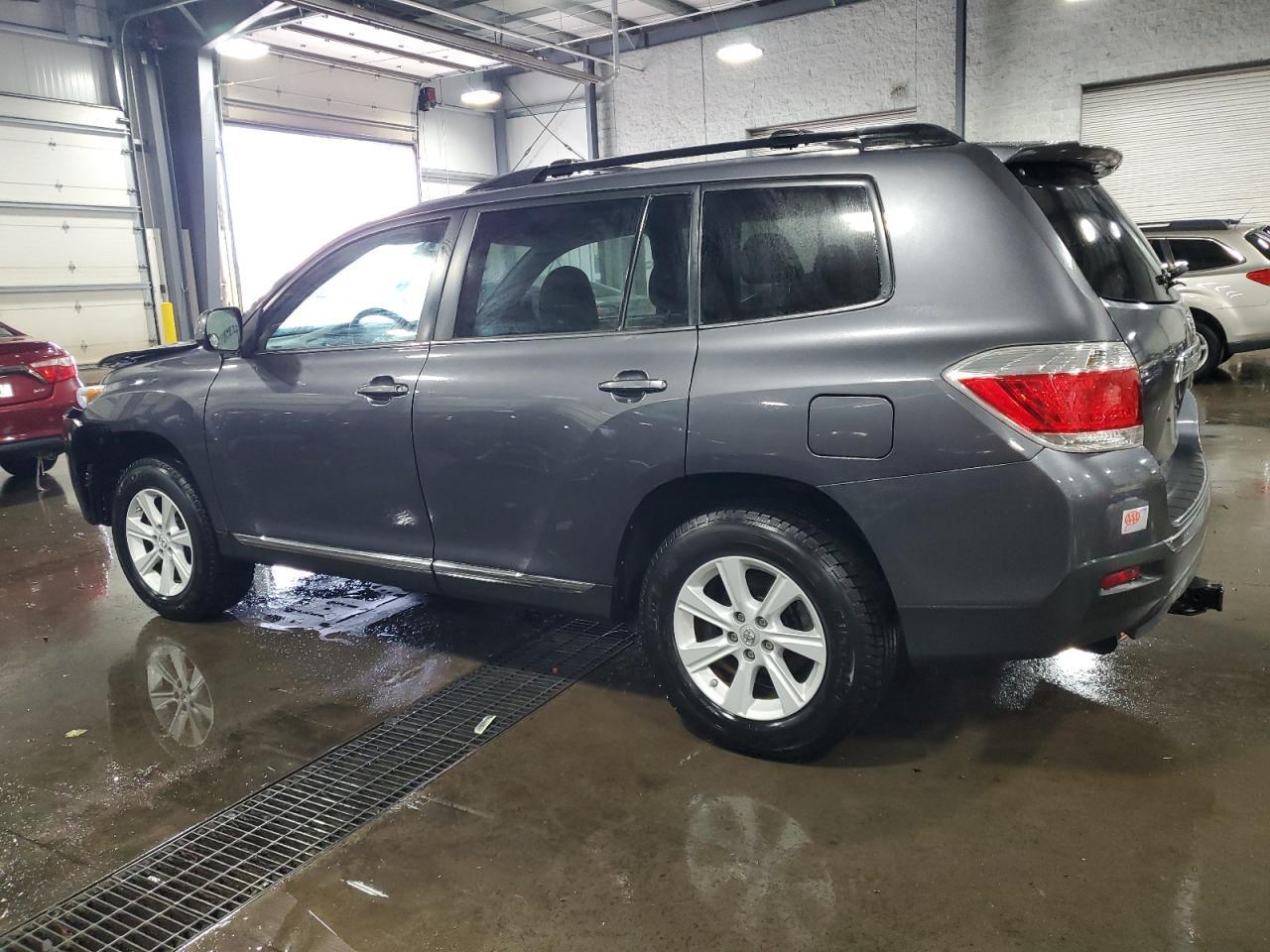 2013 TOYOTA HIGHLANDER