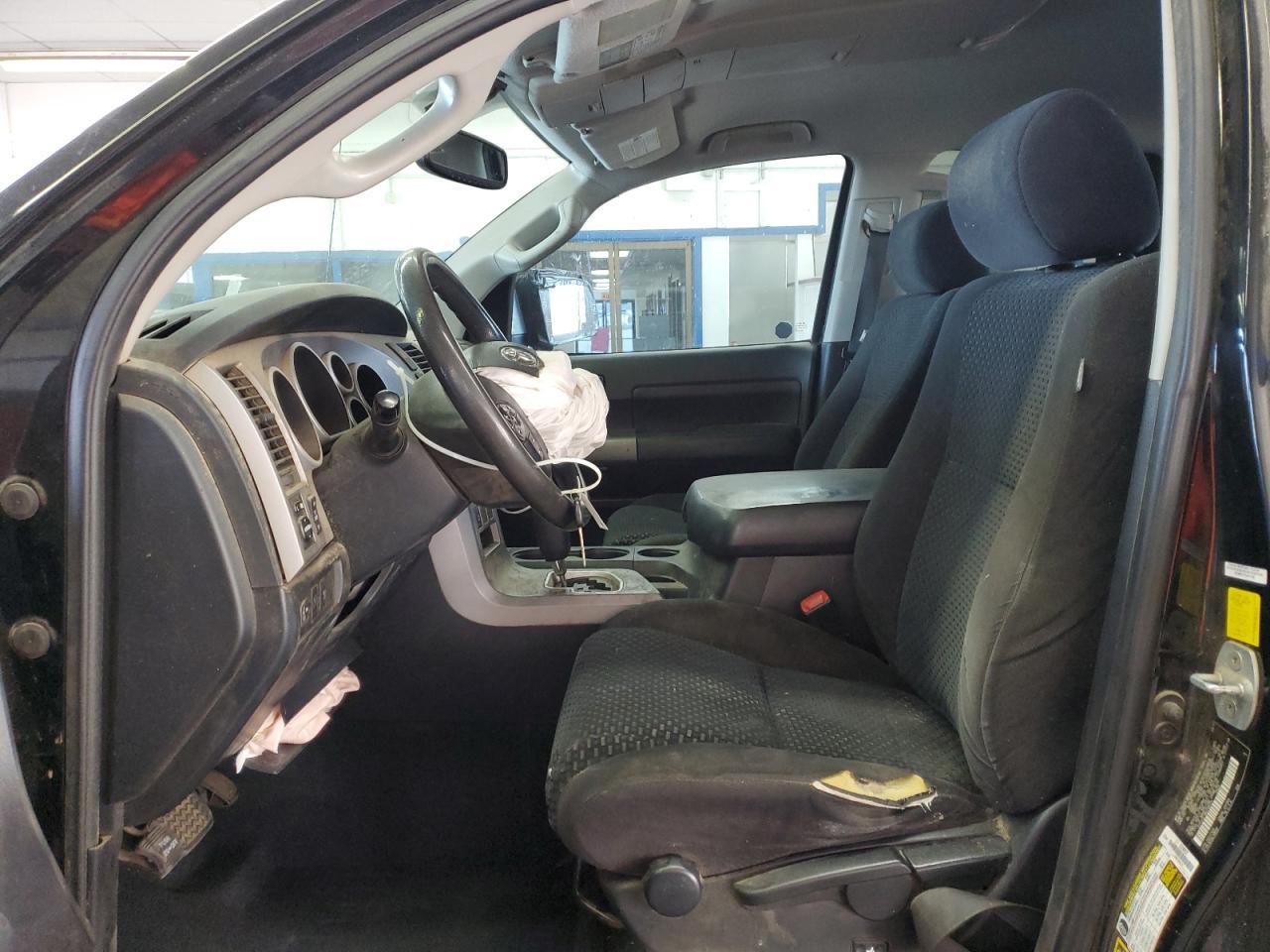 2011 TOYOTA TUNDRA