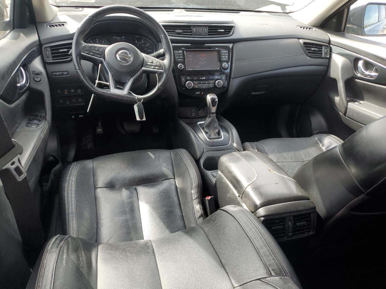 2017 NISSAN ROGUE