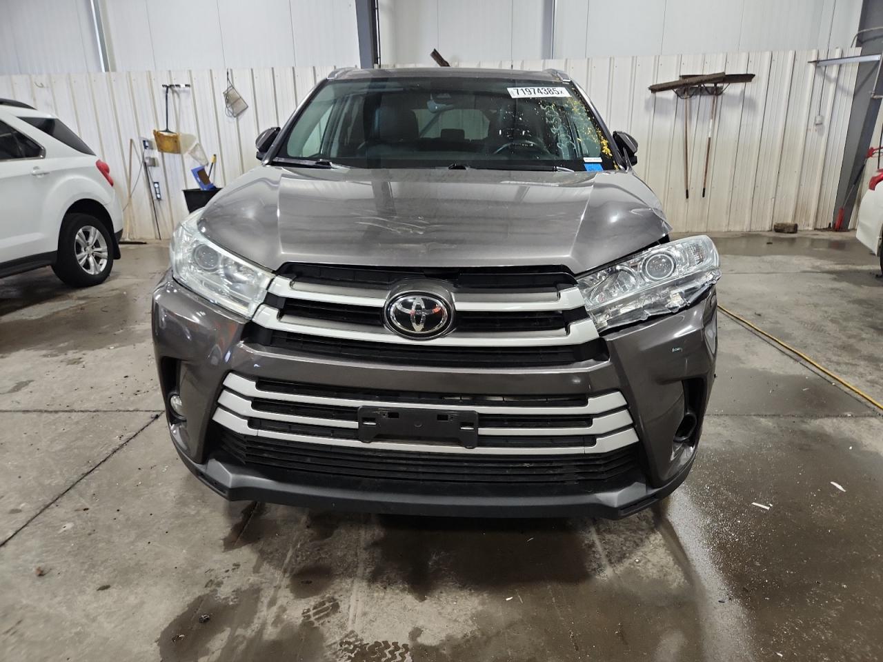 2019 TOYOTA HIGHLANDER