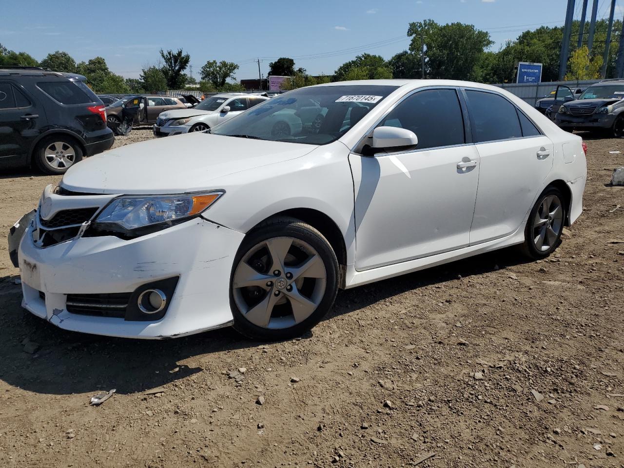 2014 TOYOTA CAMRY