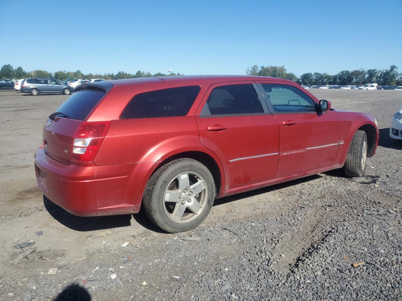 2005 DODGE MAGNUM