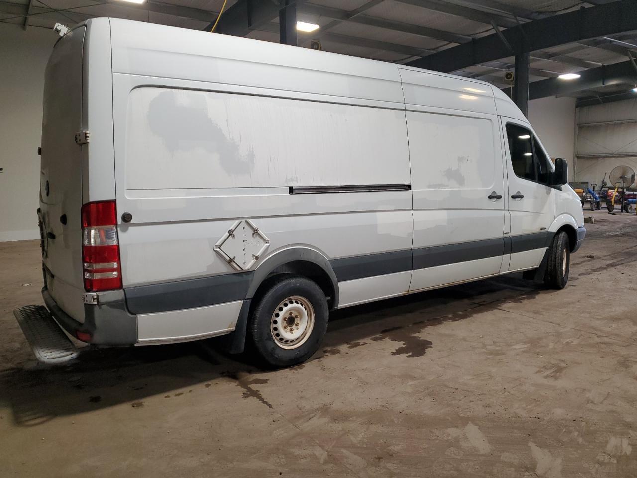2011 MERCEDES-BENZ Sprinter