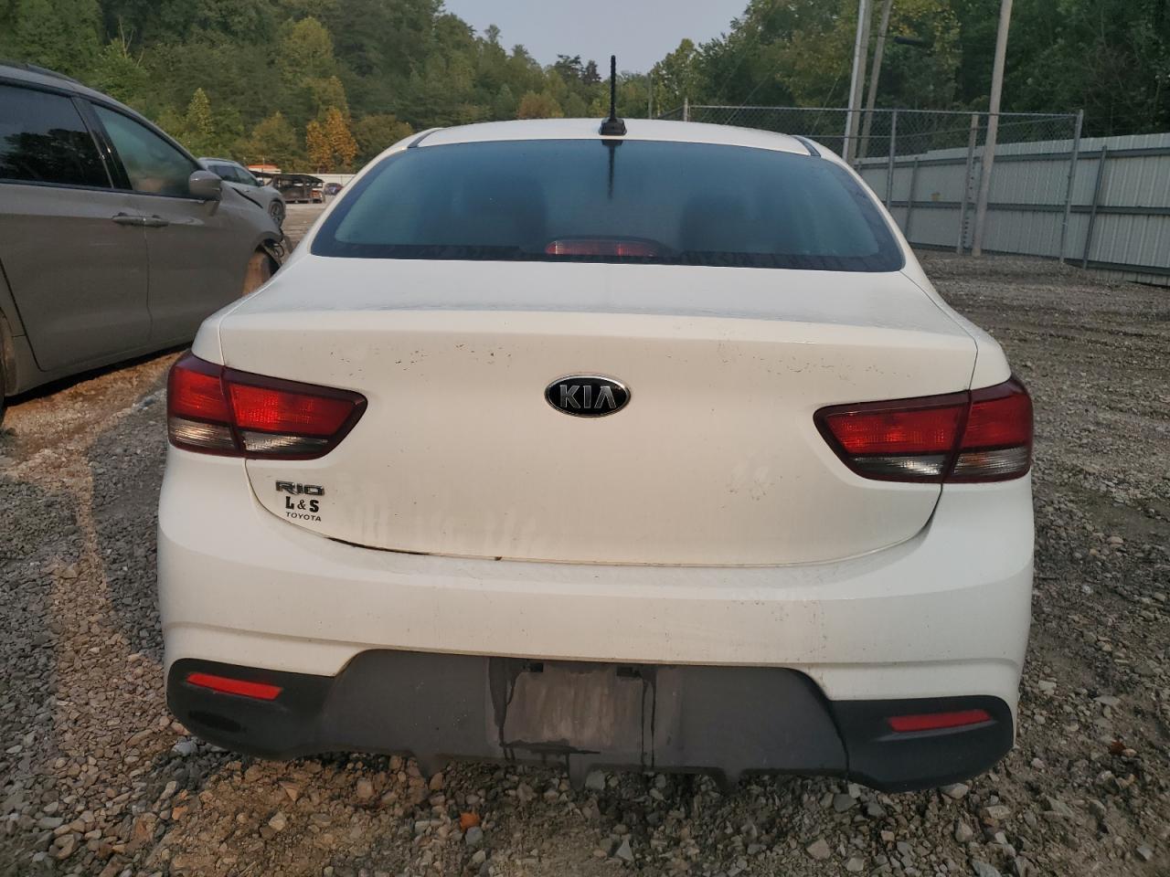 2018 KIA RIO
