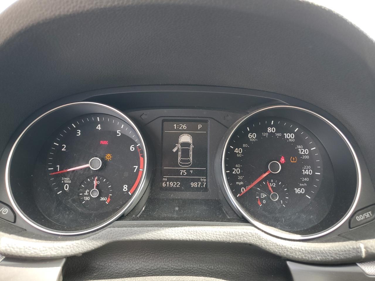 2017 VOLKSWAGEN Passat